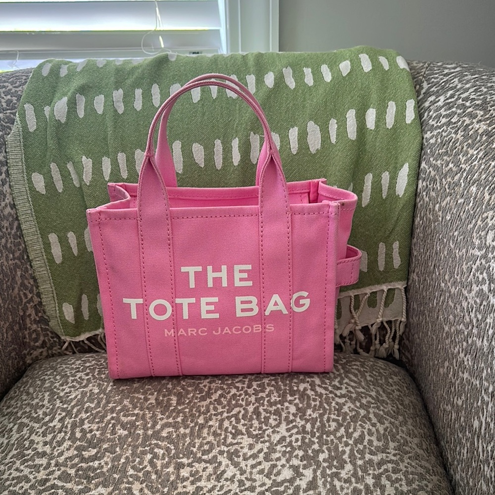 Marc Jacobs Pink Canvas Tote Bag Structured Style